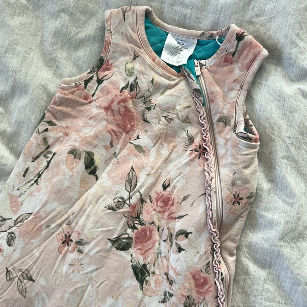 Posh Peanut sleep sacks size 6-18 months 2.5 TOG Vintage Rose print
